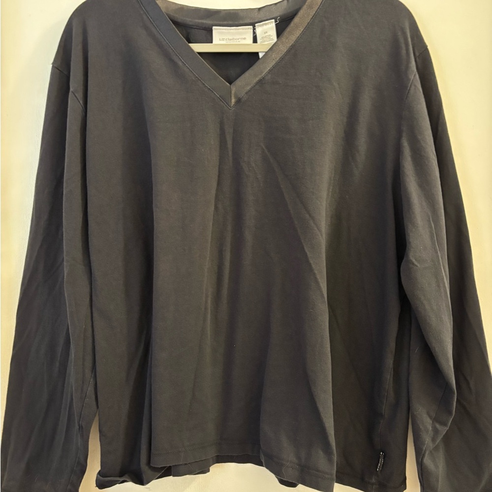 Liz Claiborne Black Long Sleeve V-Neck Shirt